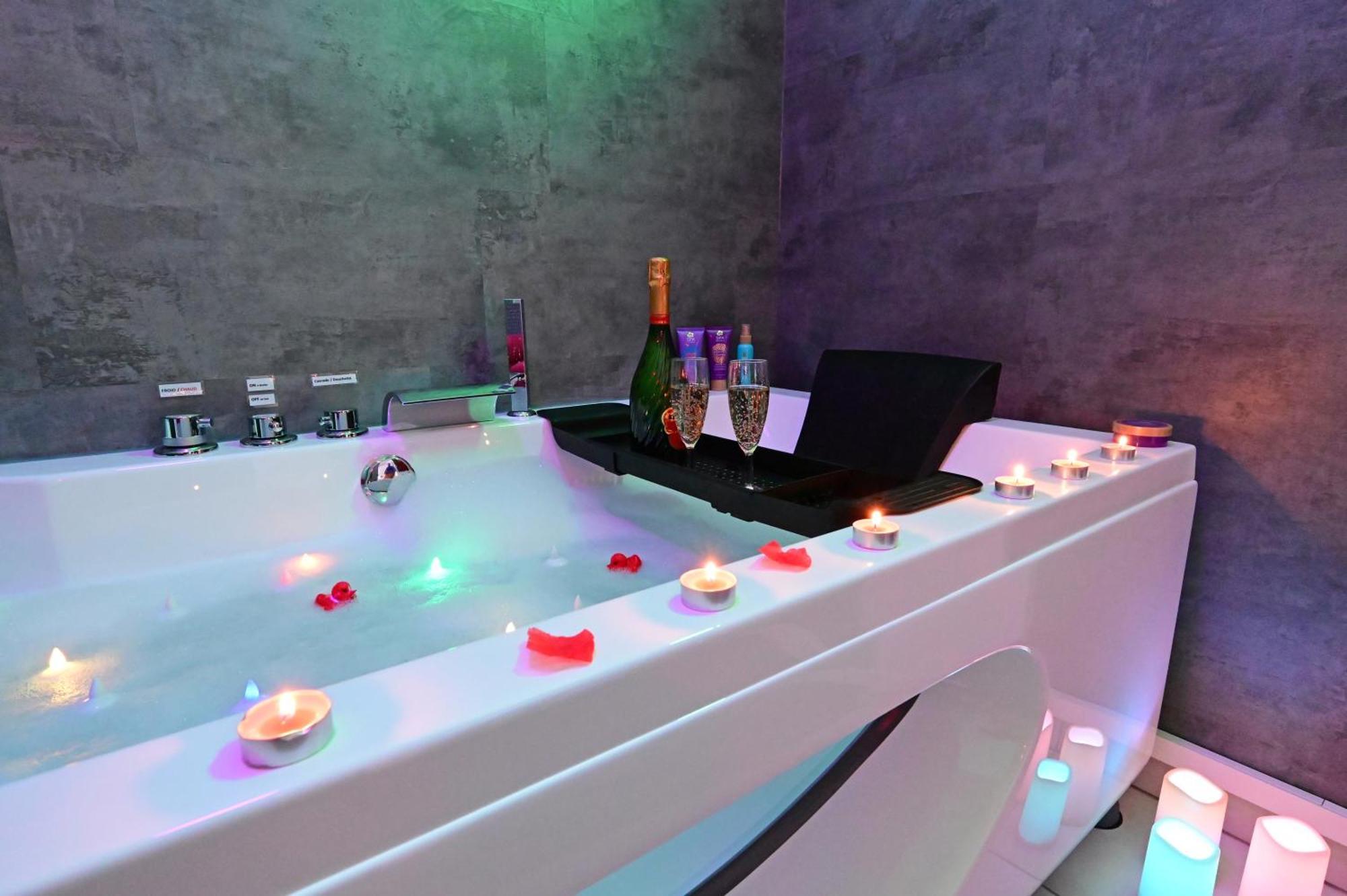 Love Room A Deux Pas De L'Ocean Avec Hammam, Sauna Et Bain A 2 :-) Бискаррос Экстерьер фото