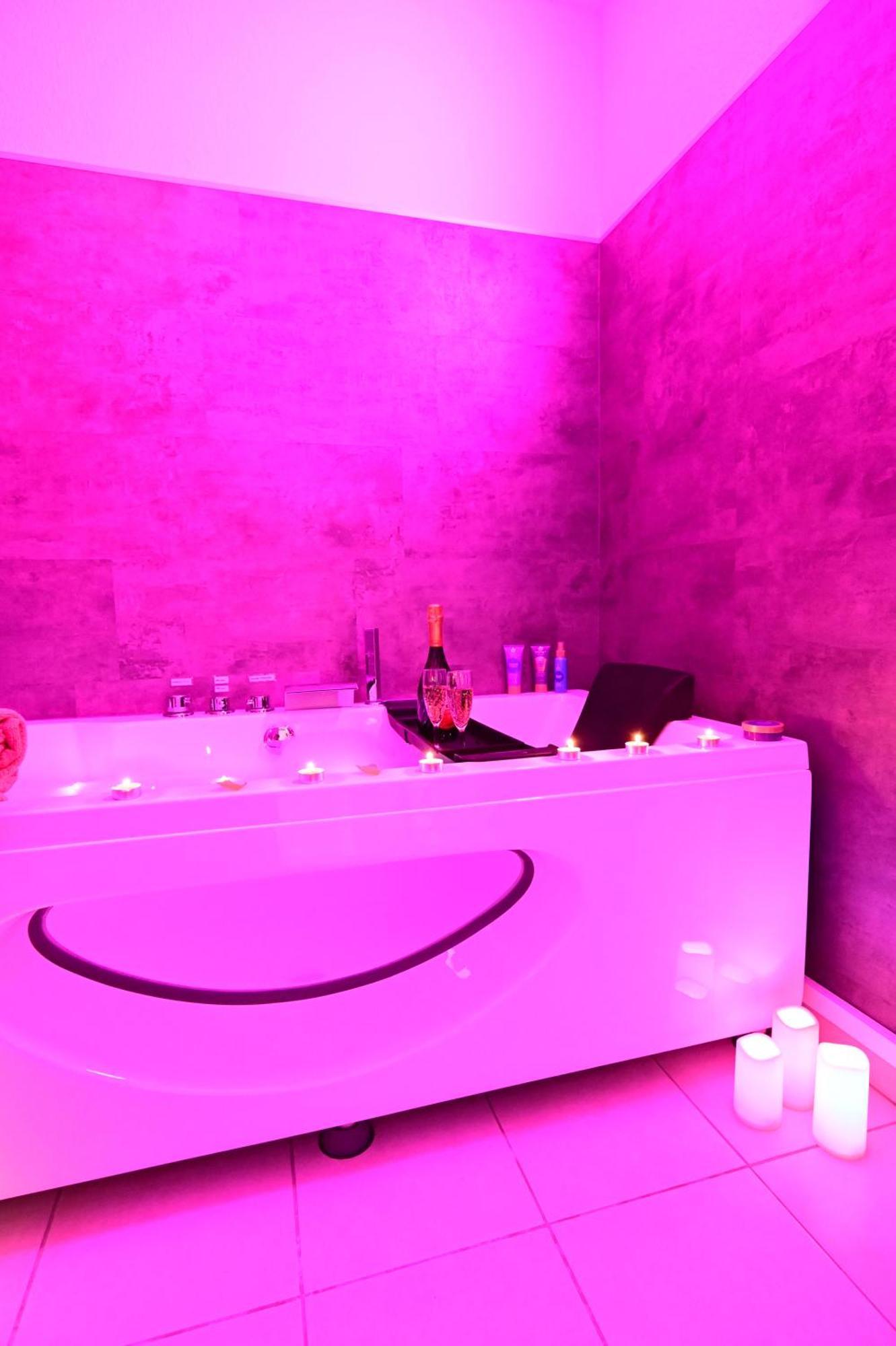 Love Room A Deux Pas De L'Ocean Avec Hammam, Sauna Et Bain A 2 :-) Бискаррос Экстерьер фото