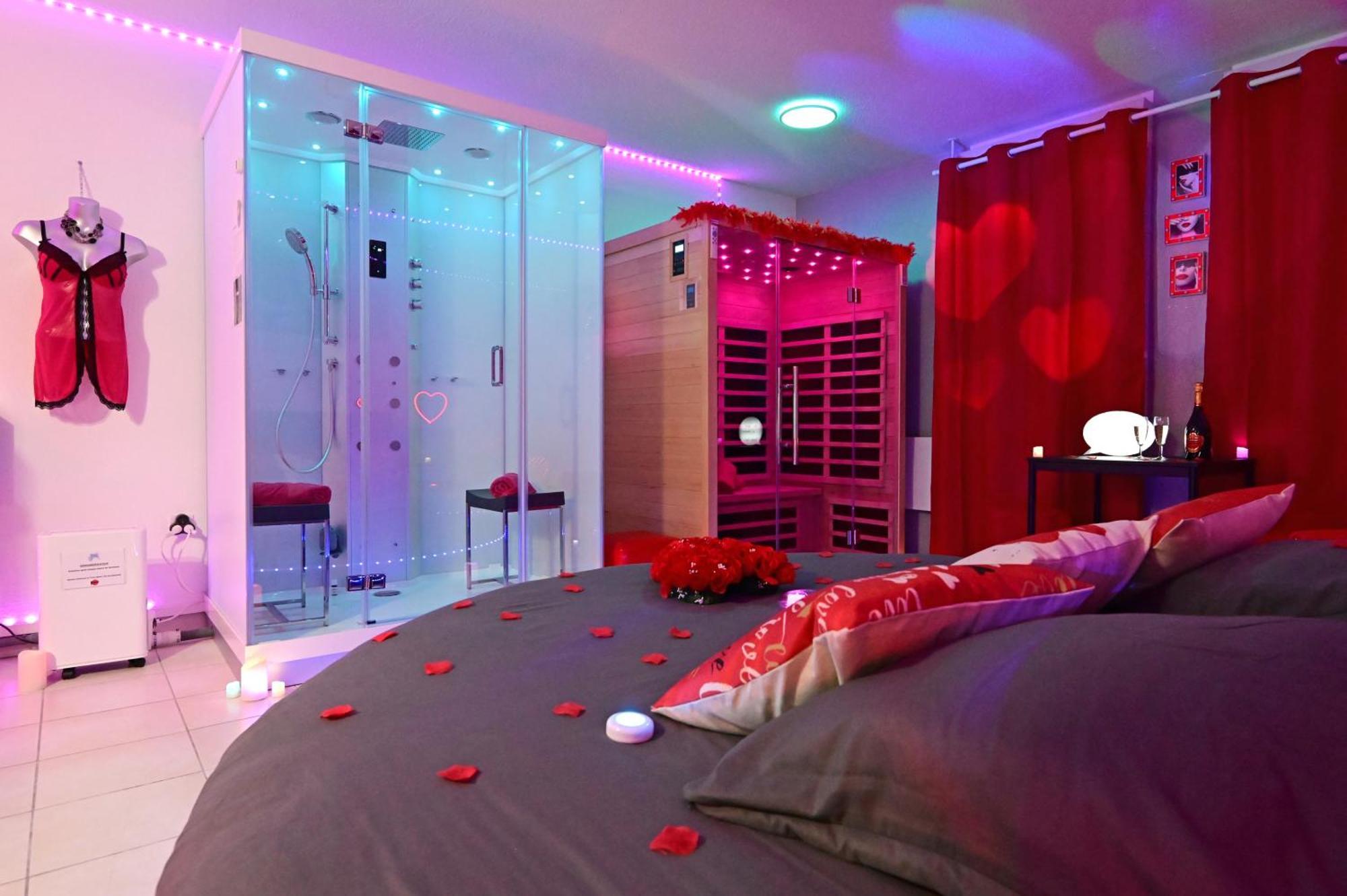 Love Room A Deux Pas De L'Ocean Avec Hammam, Sauna Et Bain A 2 :-) Бискаррос Экстерьер фото